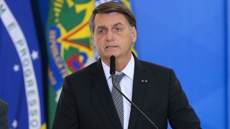 Por 7 votos a 4, CPI aprova relatório final com pedido de indiciamento de Bolsonaro