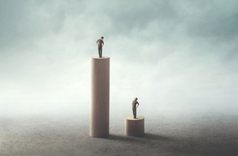 Renda média dos 10% no topo é 29 vezes maior que a dos 50% na base da pirâmide