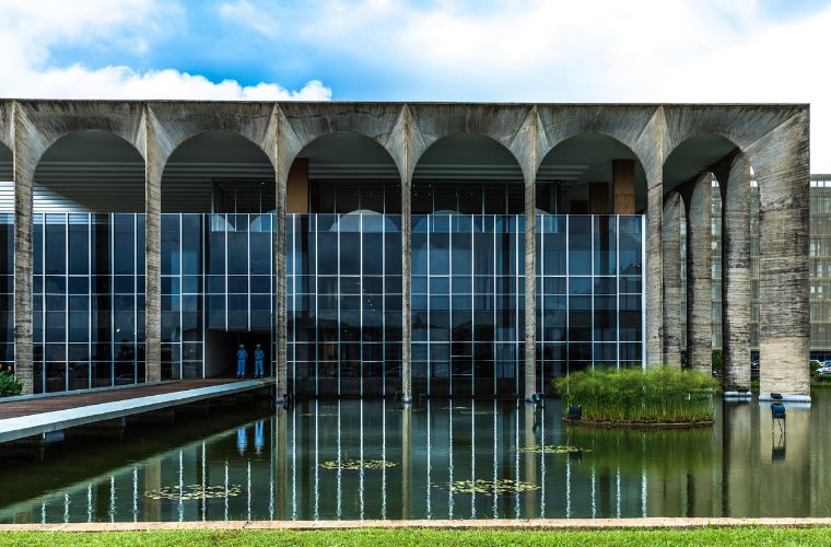 Intenção de votos para Deputados Federais e Senador em MS 2022