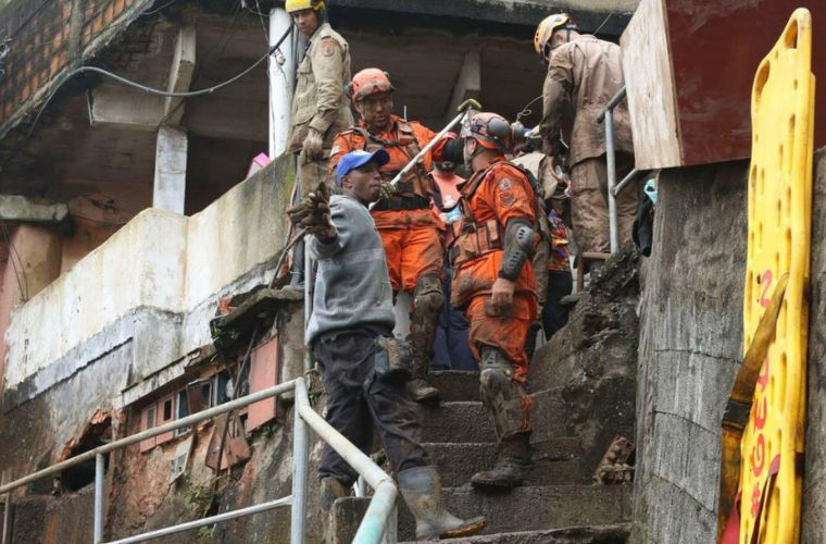 Polícia diz que mais de 130 estão desaparecidos em Petrópolis