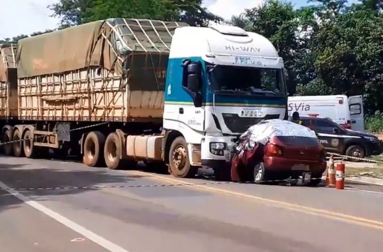 Homem morre após colisão frontal com carreta na BR-163 em MS