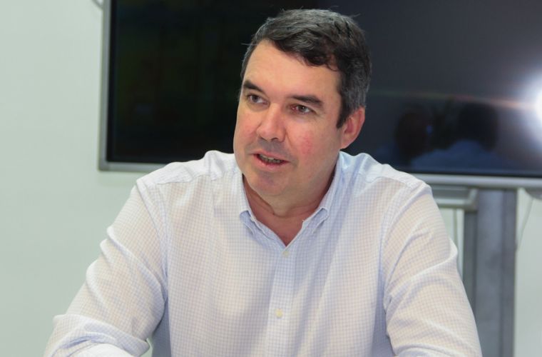 “Geração de empregos é prioridade”, diz Riedel ao expor recorde da indústria