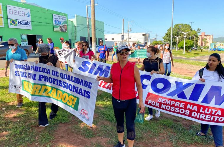 Mobilização do SIMTED de Coxim com paralisação dos Profissionais da Rede Municipal faz com que Prefeito reabra as negociações para abril, mas SIMTED solicita que a gestão apresente a proposta ainda neste mês
