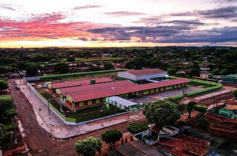 Governador entrega reforma de escola cívico-militar em Maracaju