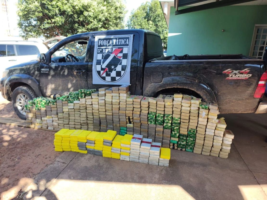 Polícia Militar de Coxim apreende mais de meia tonelada de cocaína e pasta base avaliada em 40 milhões