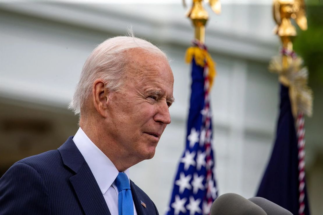 Biden diz que mundo enfrenta 