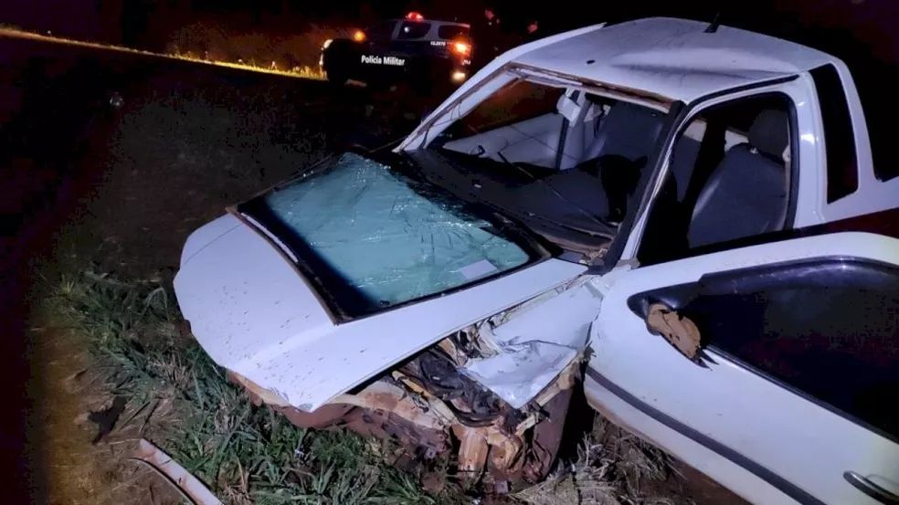 Homem morre e outro fica ferido após colisão em rodovia de MS