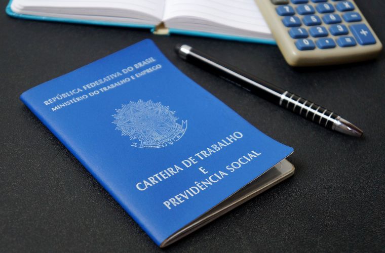 Semana começa com 2,5 mil vagas de empregos na Funtrab para diferentes cidades