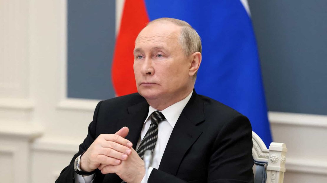 Rússia está aberta a diálogo sobre não-proliferação nuclear, diz Putin