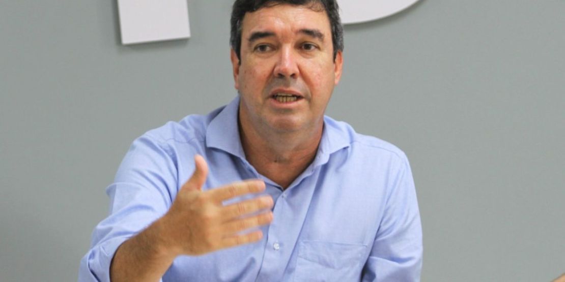 ELEIÇÕES 2022: Com números e dados, Eduardo Riedel explica a demais candidatos como fazer o MS avançar