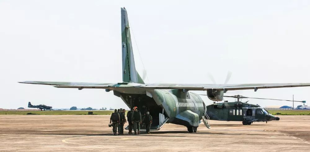 FAB realiza treinamento que simula cenário de guerra com 30 aeronaves em Campo Grande