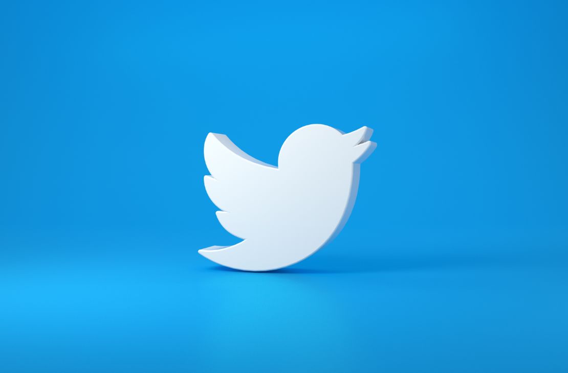 TSE decide remover publicação de Bolsonaro contra Lula no Twitter