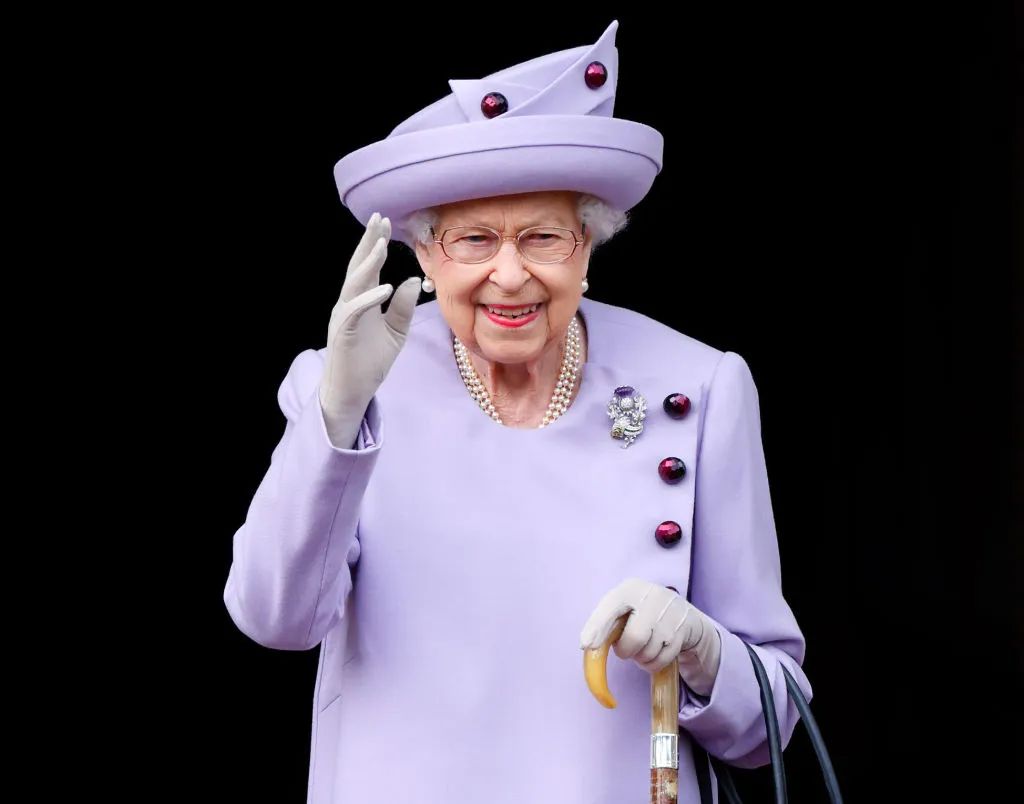 Morre rainha Elizabeth II, aos 96 anos, após 70 anos de reinado