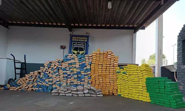 PM apreende Celtinha abandonado com R$ 1,4 milhão em maconha na MS-164