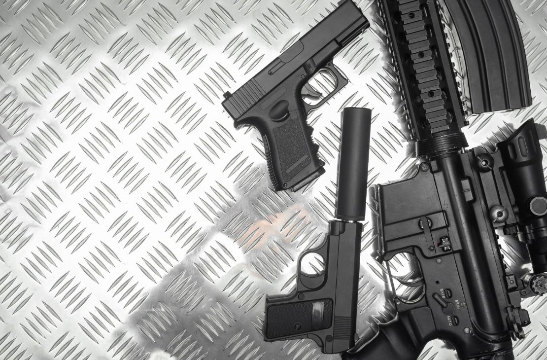 STF: maioria dos ministros mantém limitação de decretos de armas