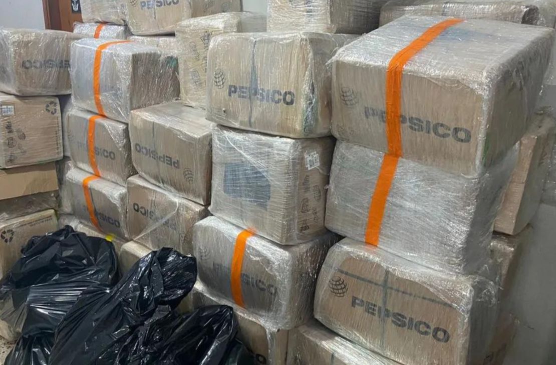 Choque apreende quase duas toneladas de droga escondida em carga de carne de frigorifico