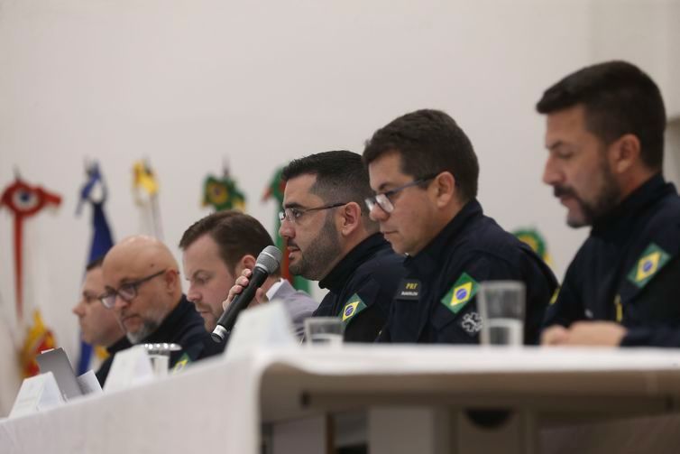 Diretoria da PRF nega ter se omitido e permitido bloqueios em rodovias