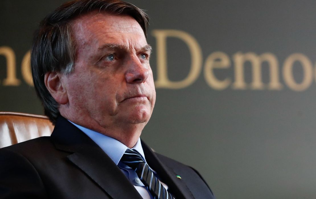 Em 1° pronunciamento, Bolsonaro não reconhece derrota e fala em cumprir a Constituição