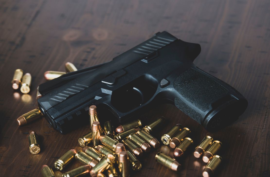 Transição irá propor anulação de decretos que facilitam compra de armas e munições