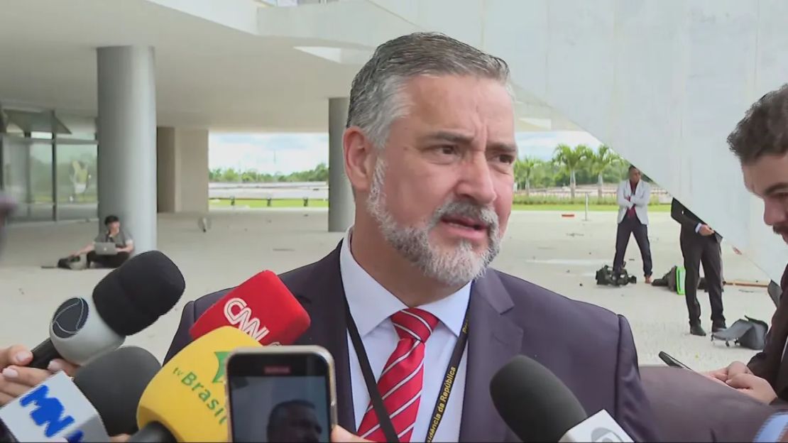 Ministro da Secom diz que gabinete de Lula não foi invadido por causa de sistema de segurança