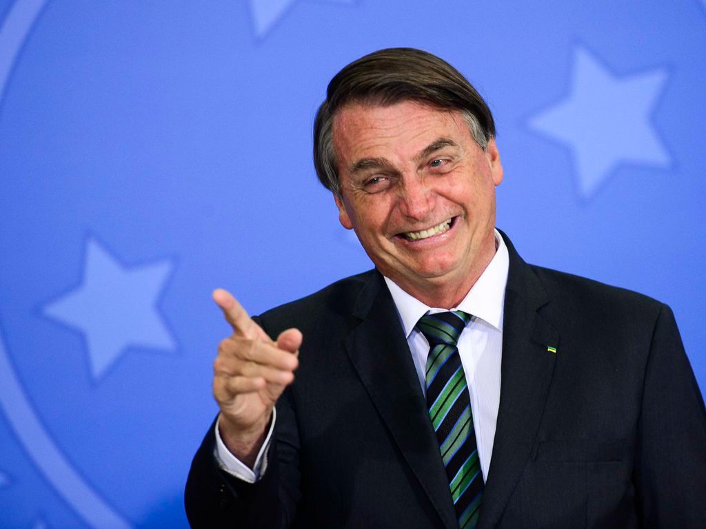 Rivotril, Nutella, motociata: o cartão corporativo de Bolsonaro
