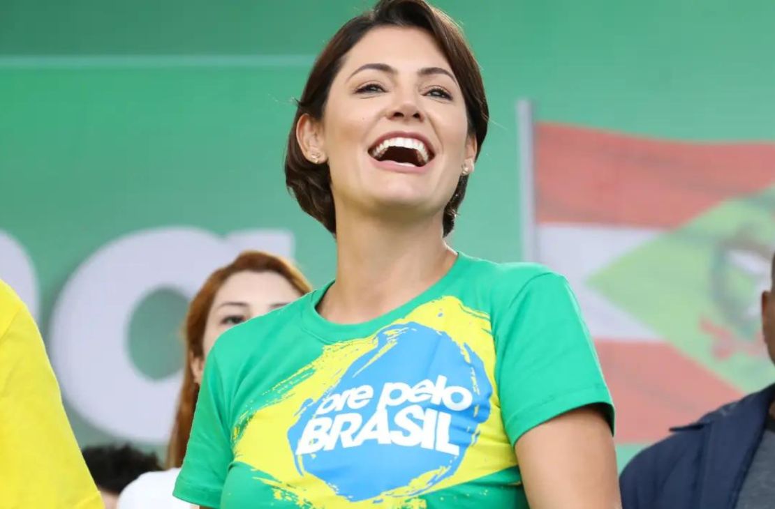 Michelle Bolsonaro deve começar a receber salário do PL e despachar em partido em fevereiro