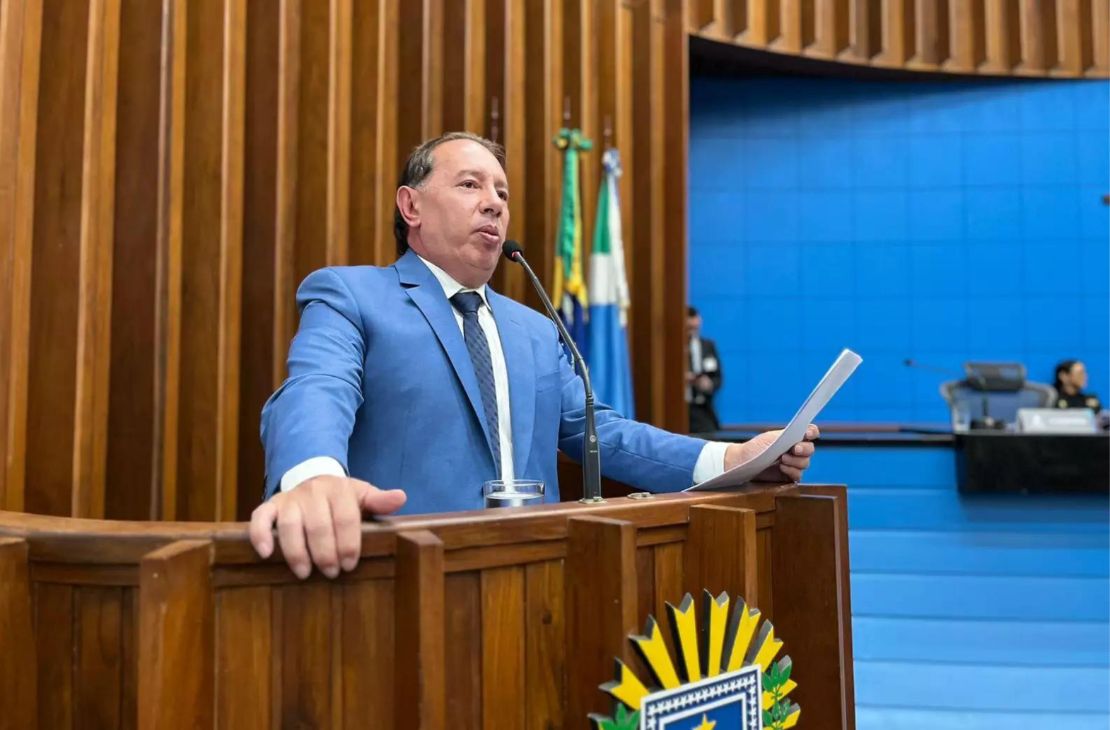 Gerson Claro assume a presidência e nova Mesa Diretora inicia trabalhos