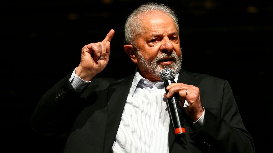 Lula afirma que Putin “não pode ficar com território da Ucrânia” e defende fim da Guerra