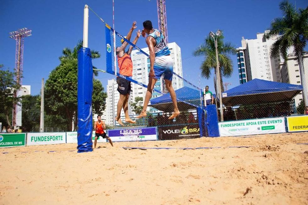 Estadual de vôlei de praia tem novos campeões na 1ª etapa