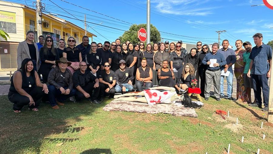 Vereadores participam de Blitz Educativa de enfrentamento ao Feminicídio