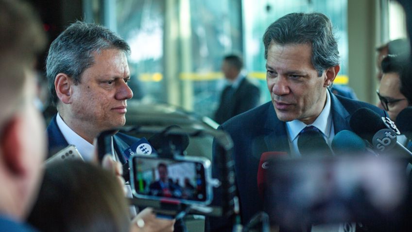 Ao lado de Haddad, Tarcísio diz que concorda com 95% da tributária