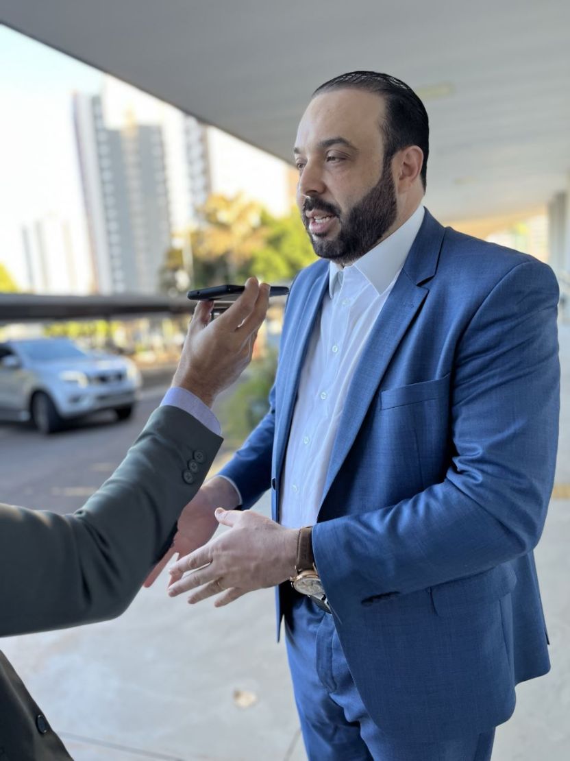 Vereador Professor Juari traz benefícios à população e vota pelo refis e anistia a imóveis irregulares