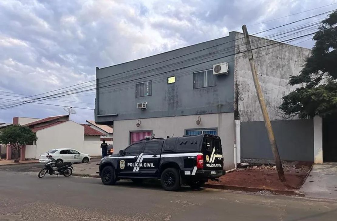 Bebês agredidos e com panos na boca: polícia prende mulher por drogar e torturar crianças em creche irregular de MS