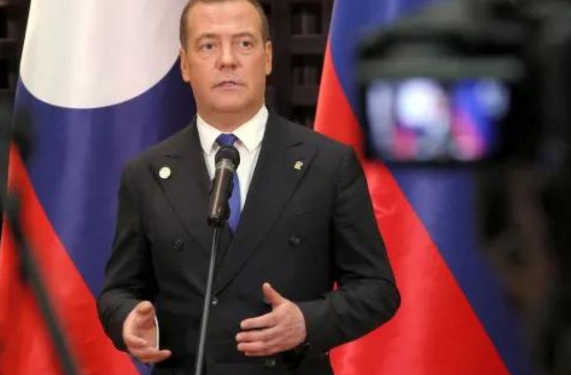 Ajuda militar da Otan à Ucrânia traz 3ª Guerra Mundial para mais perto, diz Medvedev