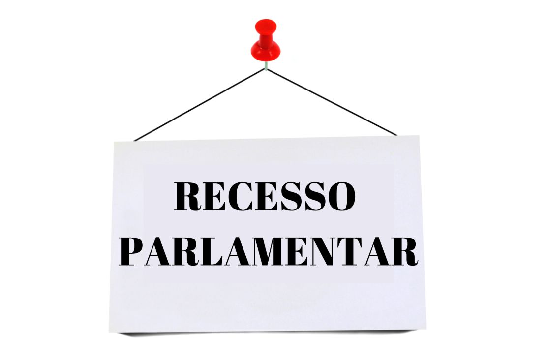 Mesa Diretora da Câmara Municipal de Coxim Assina Ato Decretando Recesso Legislativo