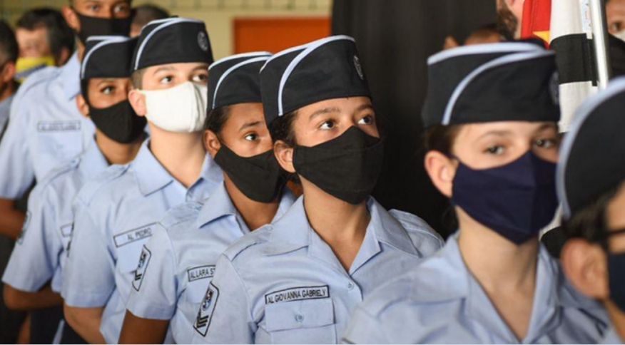 Escolas cívico-militares vão continuar em ao menos 19 UFs