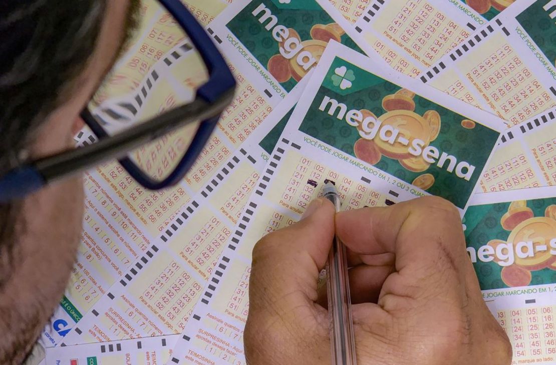 Mega-Sena acumula e próximo prêmio pode chegar a R$ 50 milhões