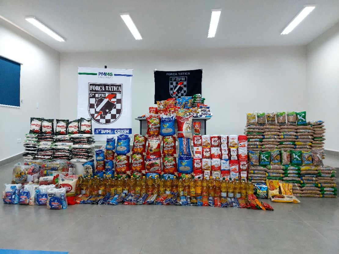 Força Tática da PM arrecada mais de meia tonelada de alimento em Coxim