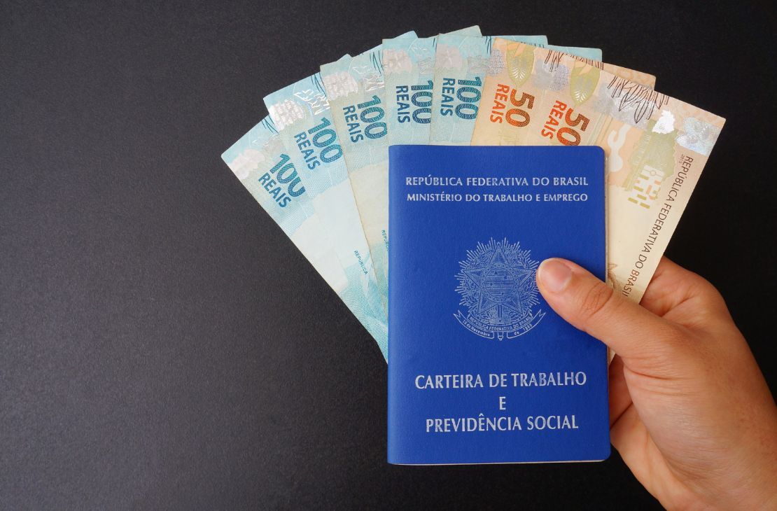 Desemprego cai para 7,9% em julho, menor taxa para o período desde 2014