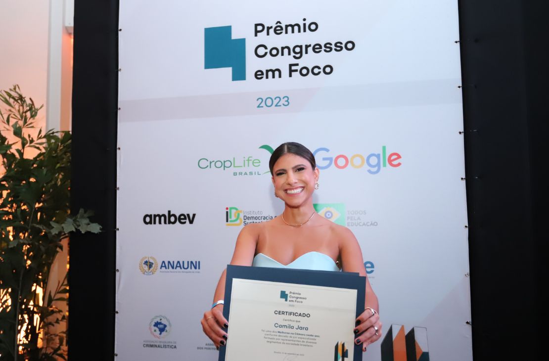 Estreante na Câmara Federal, deputada Camila Jara conquista três categorias no Prêmio Congresso em Foco