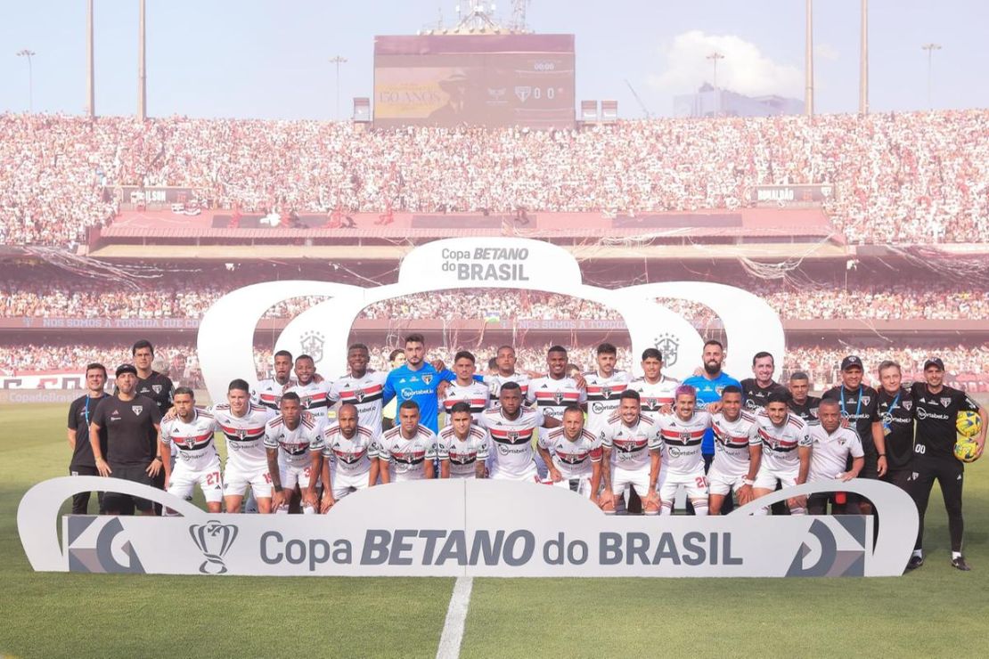 Campeão de tudo São Paulo supera o Flamengo e conquista a Copa do Brasil pela primeira vez, título que faltava ao clube