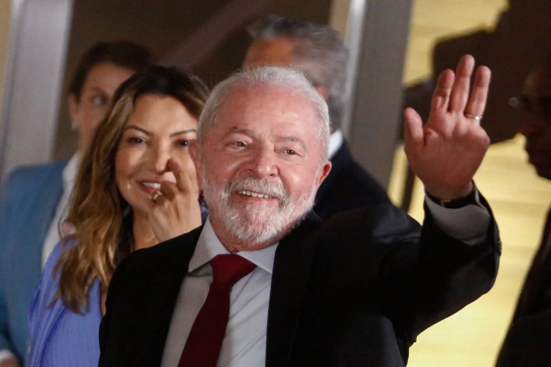 Pesquisa Quaest: 54% aprovam trabalho de Lula; 42% desaprovam
