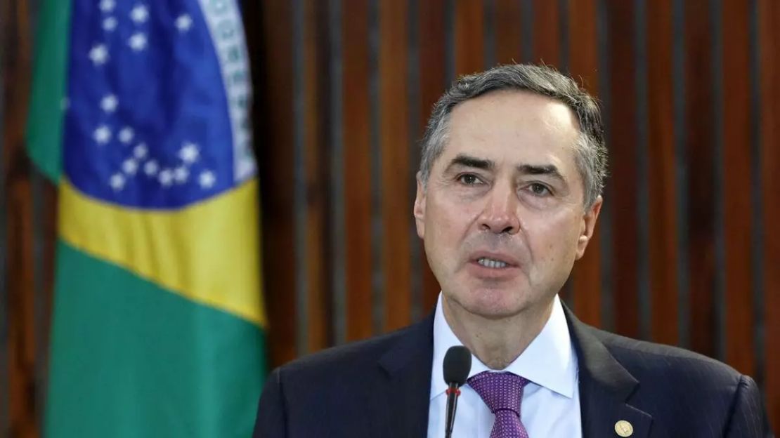Em discurso no STF, Barroso classifica envolvidos no 8 de janeiro como “falsos patriotas” e “falsos religiosos”