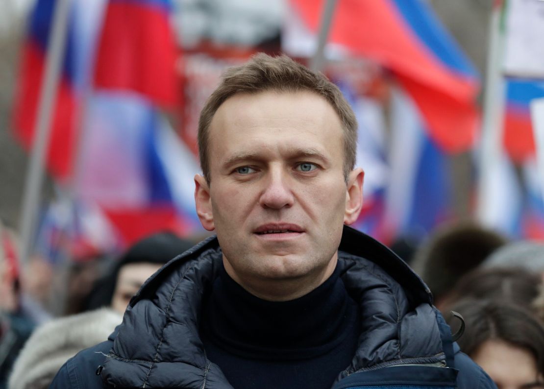 Alexei Navalny, principal opositor de Putin, está morto, informa serviço prisional russo