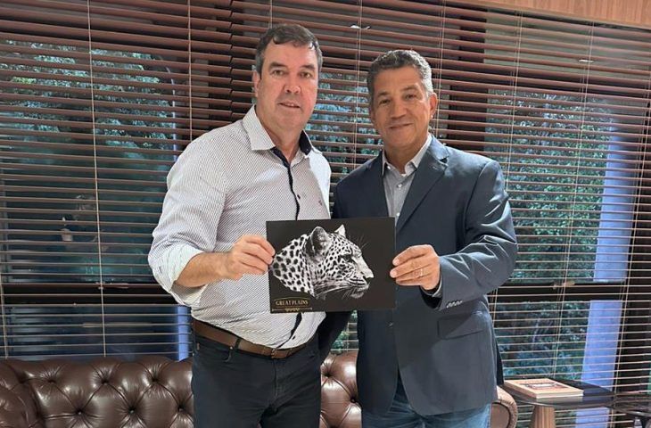 Turismo sustentável: empresários que vão investir no Pantanal convidam Riedel para conhecer safári na África