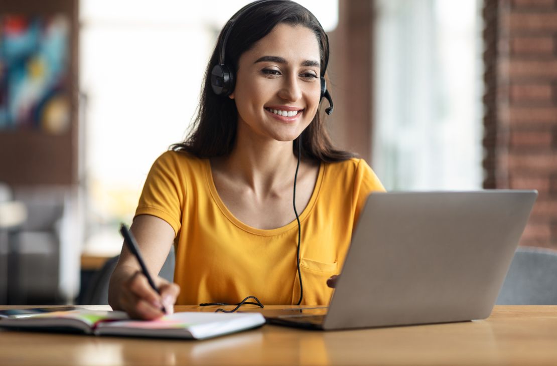 Cursos gratuitos na área de finanças e marketing estão com inscrições abertas