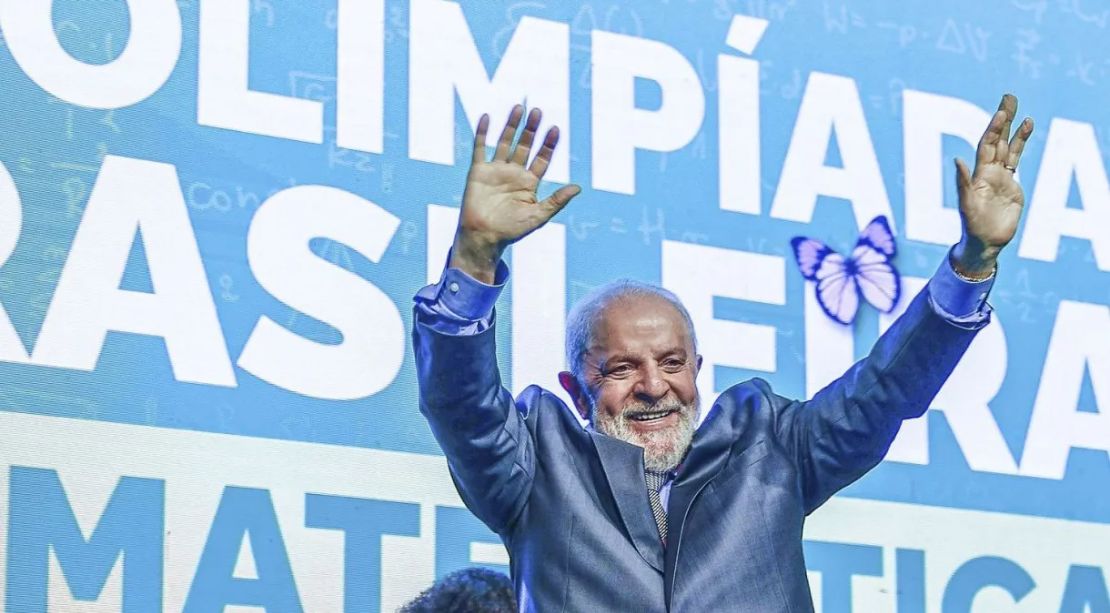 Lula defende educação e lança programa Mais Ciência na Escola