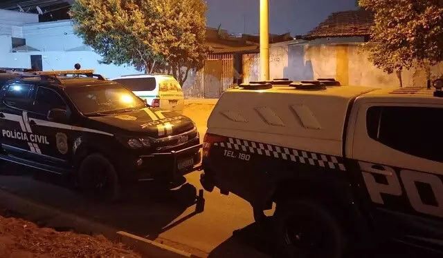 Morador é chamado na porta de casa e assassinado a tiros