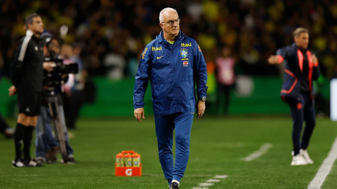 Eliminatórias: Brasil joga mal e perde para o Paraguai por 1 a 0