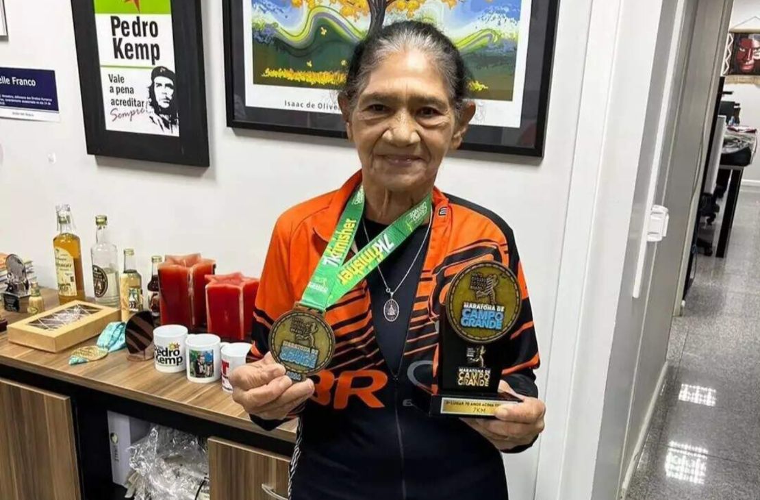 Além de troféus e medalhas, Maria Helena venceu diabete com corrida